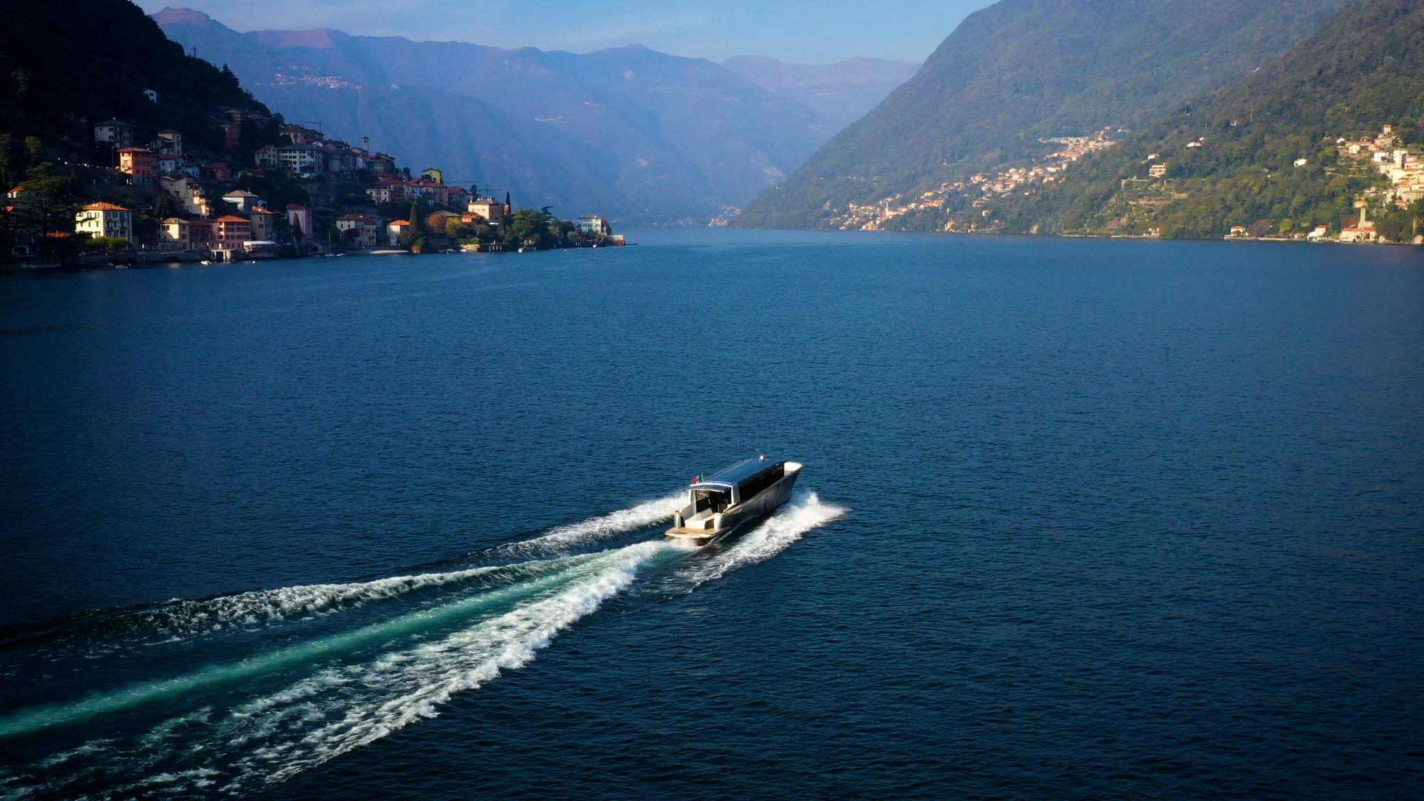 boat tour in lake Como with Moveolux